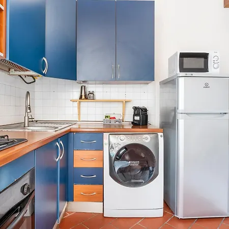 Apartment Piazza Santo Spirito Con 2 Matrimoniali Florence