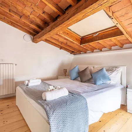 Apartment Piazza Santo Spirito Con 2 Matrimoniali